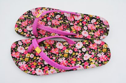 TOELOOP-blackOut พื้นดอกเล็กชมพู/หูชมพู