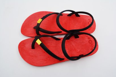 TOELOOP SLINGBACK-blackOut พื้นแดง/หูดำ