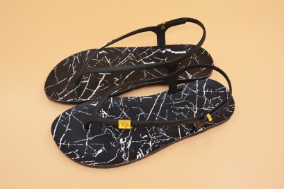 FLIPPER SLINGBACK - blackOut พื้นหินดำ/หูดำ