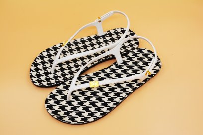 FLIPPER SLINGBACK - blackOut พื้นชิโนริดำ/หูขาว