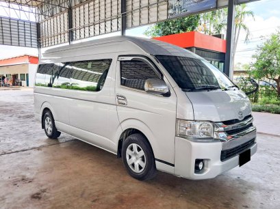 TOYOTA COMMUTER 3.0 HRF 2019 (A/T)