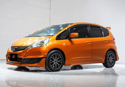 HONDA JAZZ 1.5 S 2011
