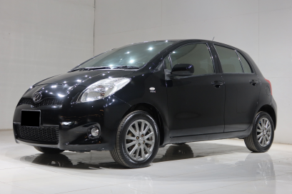 TOYOTA YARIS 1.5 J 2013 (A/T)