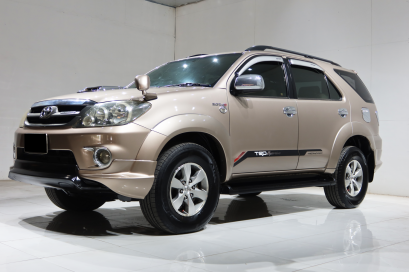 TOYOTA FORTUNER 3.0 G 4WD 2008 (M/T)