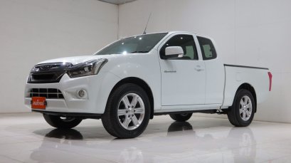 ISUZU D-MAX SPACECAB 1.9 L 2019 (M/T)