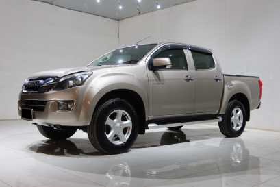 ISUZU D-MAX DOUBLE CAB 2.5 Z HI-LANDER 2013 (M/T)
