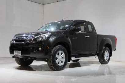 ISUZU D-MAX SPACECAB 2.5 Z DVD HI-LANDER 2012 (M/T)