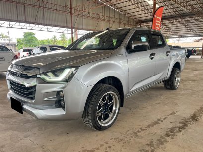 ISUZU D-MAX CAB-4 1.9 L DA 2020 (M/T)