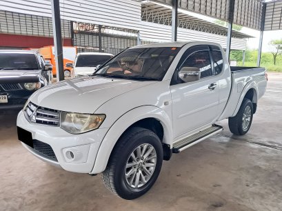 MITSUBISHI TRITON MEGACAB 2.5 GLX PLUS 2011 (M/T)