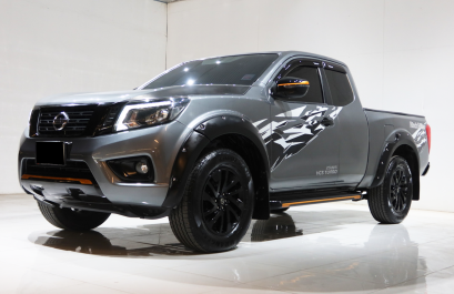 NISSAN NP300 NAVARA KING CAB 2.5 E BLACK EDITION CALIBRE 2019 (M/T)