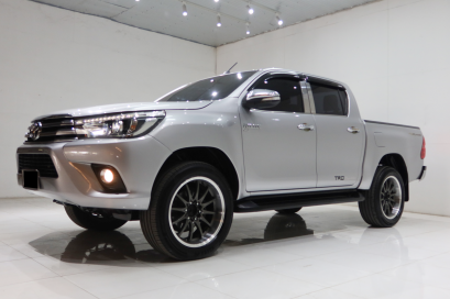 TOYOTA REVO DOUBLE CAB 2.8 G PRERUNER 2015 (A/T)