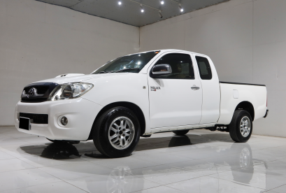 TOYOTA HILUX VIGO SMART CAB 2.5 G 2010 (M/T)