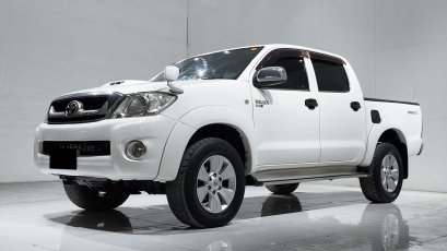 TOYOTA VIGO DOUBLECAB 2.5 E PRERUNNER 2010 (M/T)