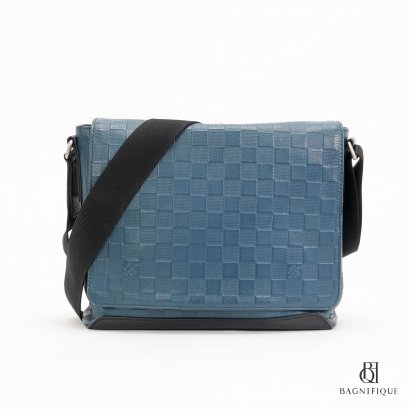 LOUIS VUITTON DISTRICT MESSENGER PM BLUE BLACK CANVAS SHW MICROCHIP