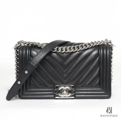 CHANEL BOY 10_ BLACK CAVIAR CHEVRON SHW