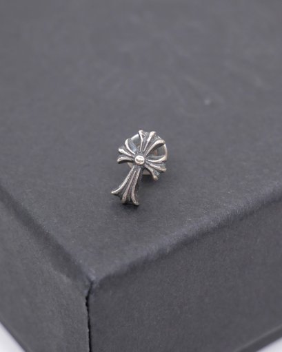 CHROME HEARTS