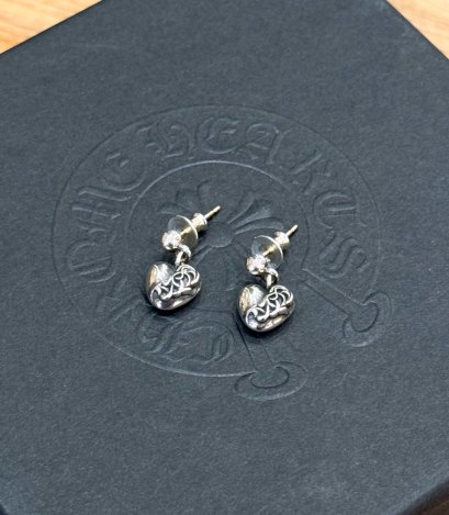 Chrome Hearts