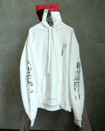 CHROME HEARTS