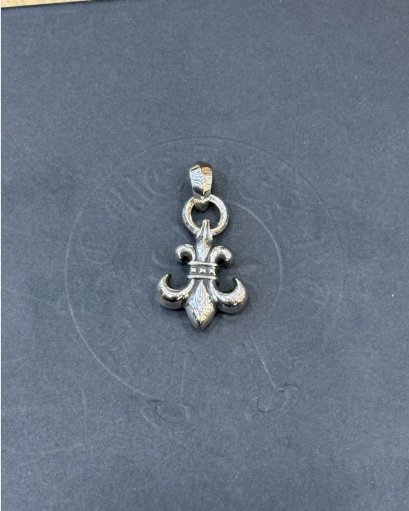 Chrome Hearts
