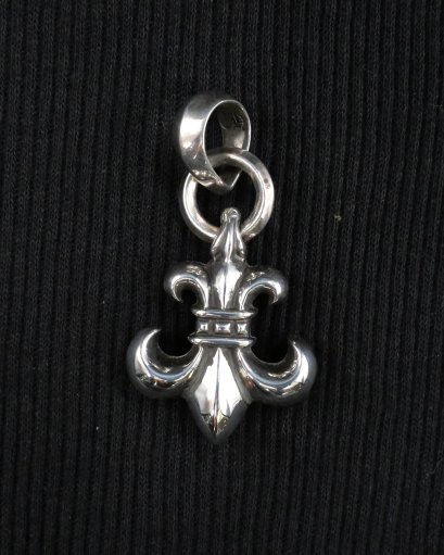 Chrome Hearts