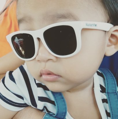 แว่นเท่ๆต้องอยู่กันเด็กเท่ๆอย่างผมฮับ 