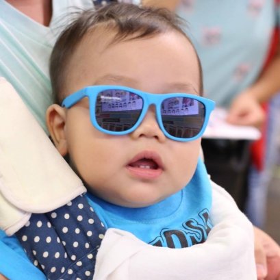แว่นตากันแดดเด็กสุดแนว #Mustachifier#แว่นกันแดดที่เด็กยุคนี้เค้าใส่กัน