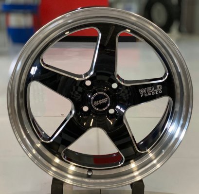 WELD 17x7.5 ET 35 PCD 4x100