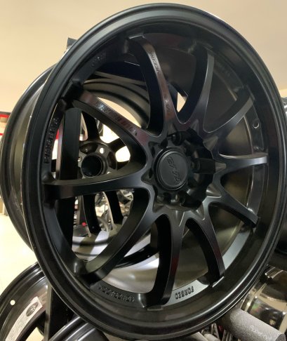 RAYS ENGINEERING TKR C28 18x8.5 ET 35 PCD 10x100/114.3 F/B Matt