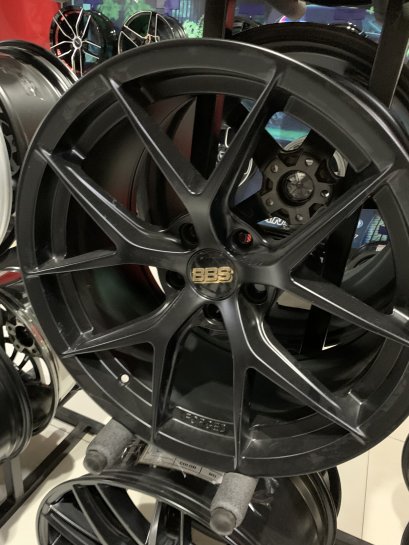 FIR-582/R 18x9.5 ET 35 PCD 5x112/114.3 CB 73.1 Black Flat