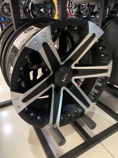 XT-16 18x9 ET 20 PCD 6x139.7 CB 106.1 B/P/MATT