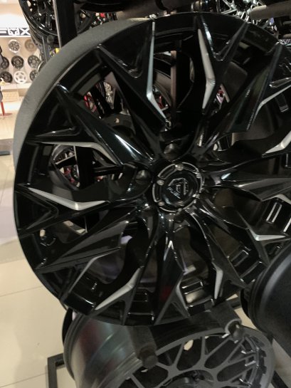 S793-S2-X(B1)-0 20x9 ET 20 PCD 6x139.7 CB 106.1 Glossy Black/Milled