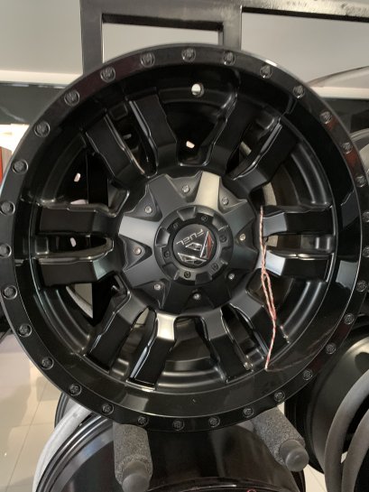 Fuel D59 17x9 ET 1 PCD 6x139.7 Two Tone Black