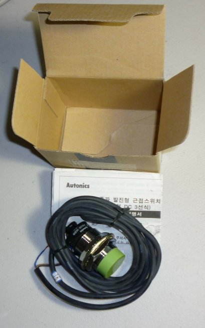 Autonics Inductive Proximity Sensor