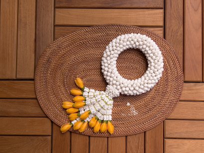 พวงมาลัยมะลิอุบะดอกจำปา (สั่งสีได้)