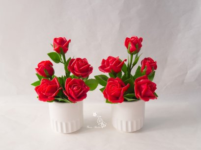 แจกันดอกกุหลาบสีแดง (คู่)