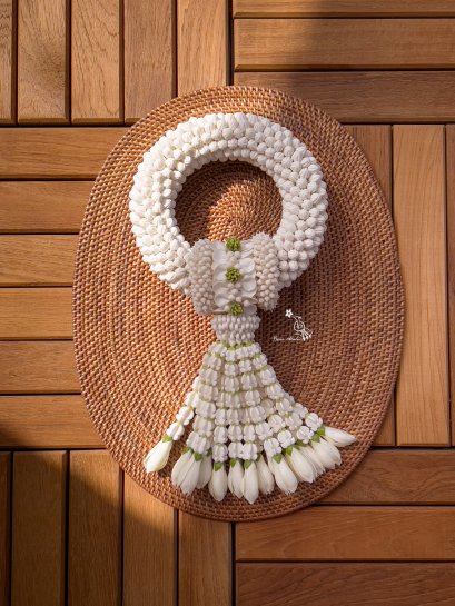 พวงมาลัยมะลิชายอุบะดอกจำปี