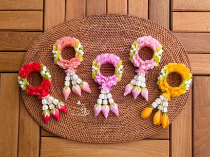 พวงมาลัยเล็กครึ่งซีก