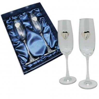 Pair of Champagne Flutes w/Pewter Hearts set in Giftbox