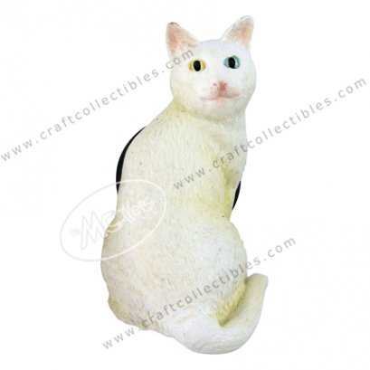 Khao Manee (Siamese Cat)