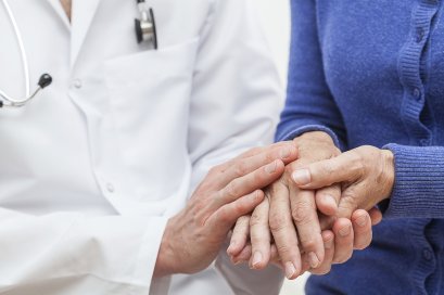 นิ้วล็อค คืออะไร แล้วจะรักษาอาการได้อย่างไร อยากรู้ไปดูกันเลย