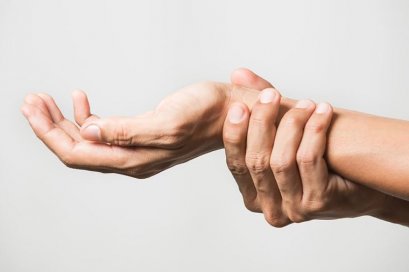 หากมีอาการแบบนี้จะเรียกว่า นิ้วล็อค หรือเปล่า?