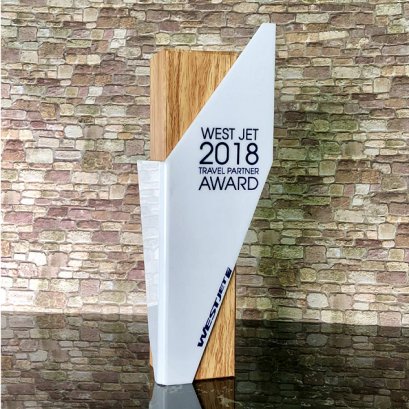 โล่อะคลิริค สำเร็จรูป 5001