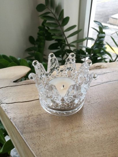 เชิงเทียนมงกุฎเล็ก P06