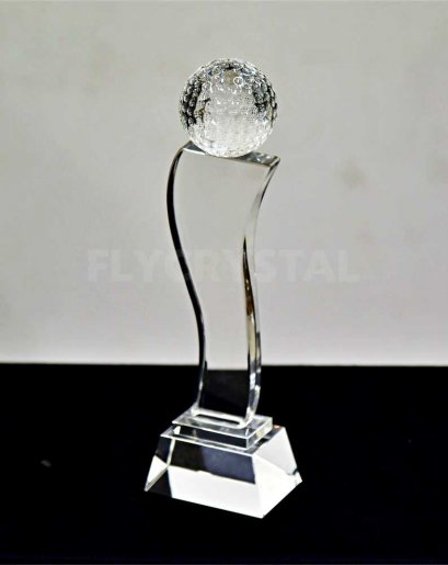 ถ้วยรางวัลคริสตัลกอล์ฟ