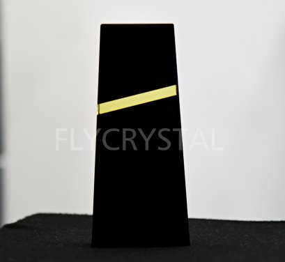 ถ้วยรางวัลคริสตัล ประเภทโล่