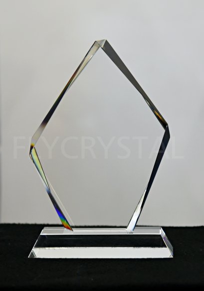 ถ้วยคริสตัล ประเภทโล่