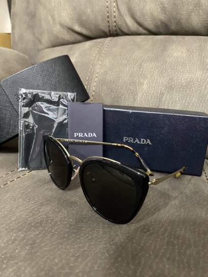 Prada Authentic Black Gold SPR20U