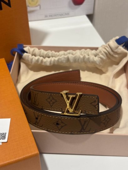 Louis Vuitton LV Initiales 40mm Reversible Belt 