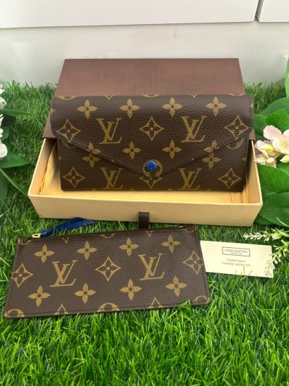 Louis Vuitton Monogram Sarah Wallet