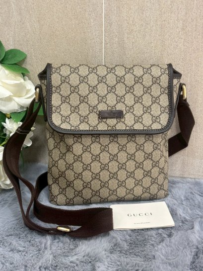 Gucci GG Supreme Messenger Bag